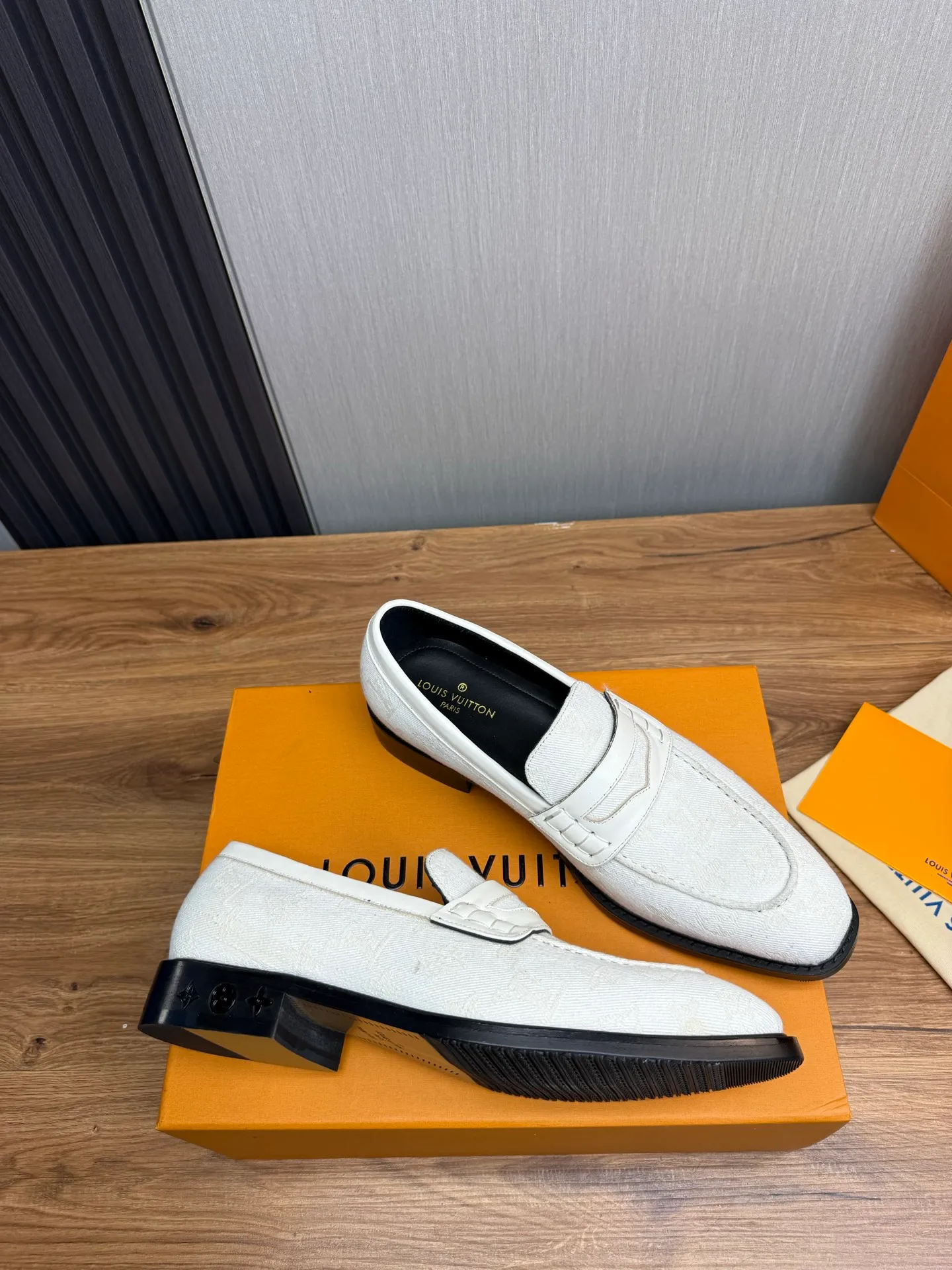 Factory 720💰 LV. Men's business casual leather shoes, all made of imported original brand leather, just to create a more comfortable wearing experience, original non-slip and wear-resistant outsole ✔️16-45 (38.45 non-refundable)